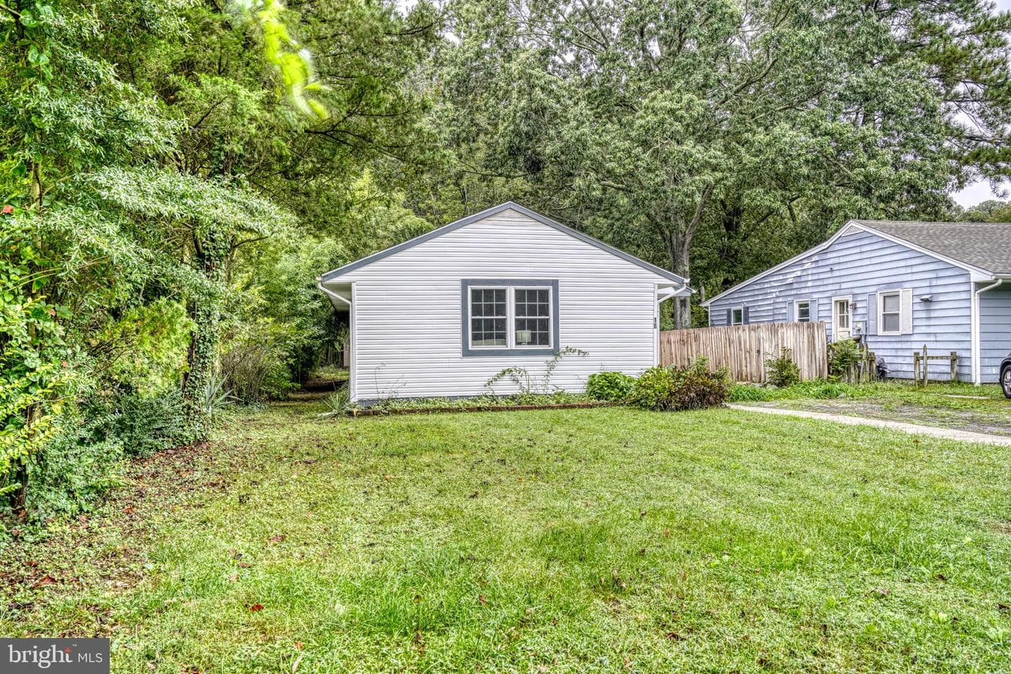 18 Oak Street photo 33