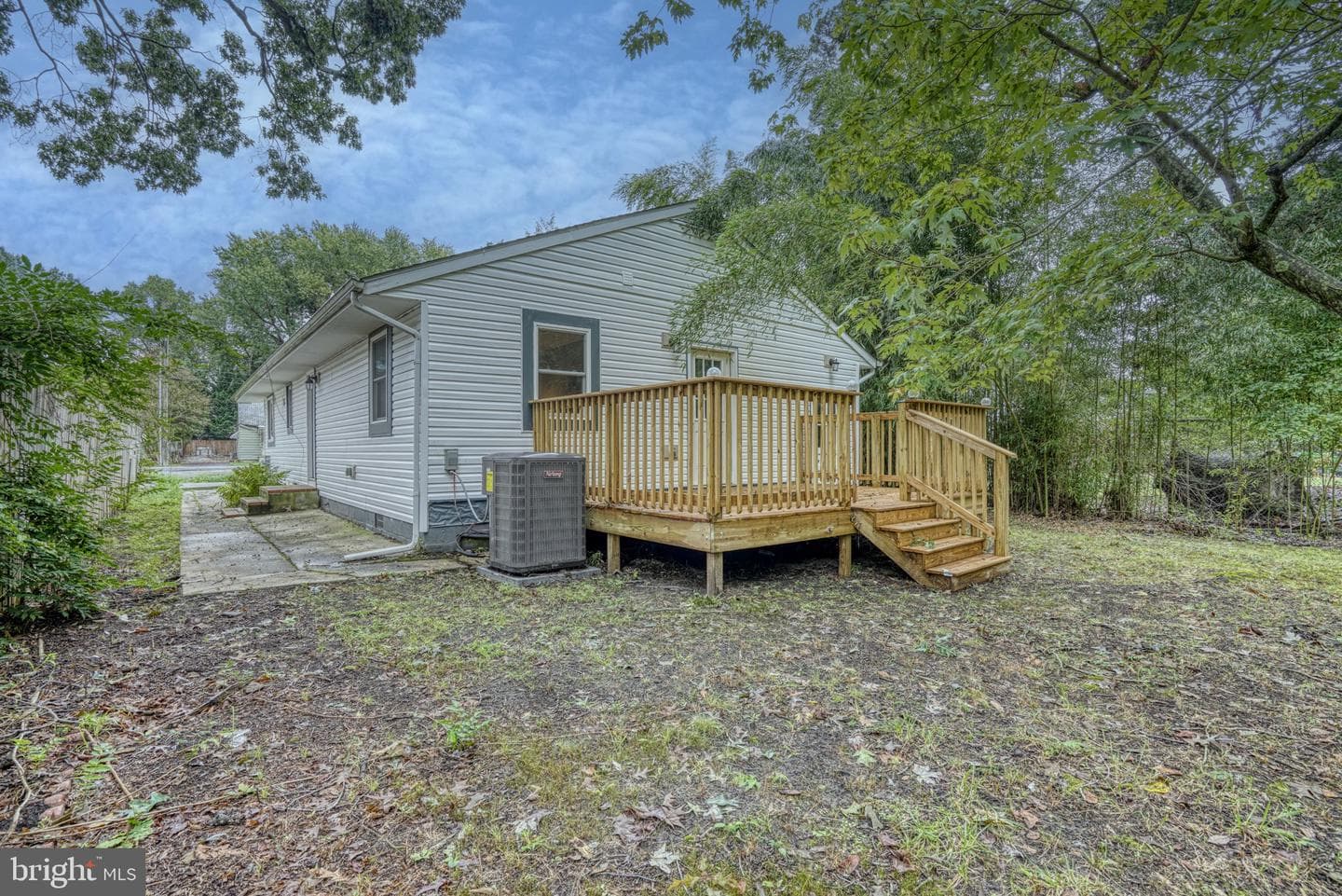 18 Oak Street photo 37