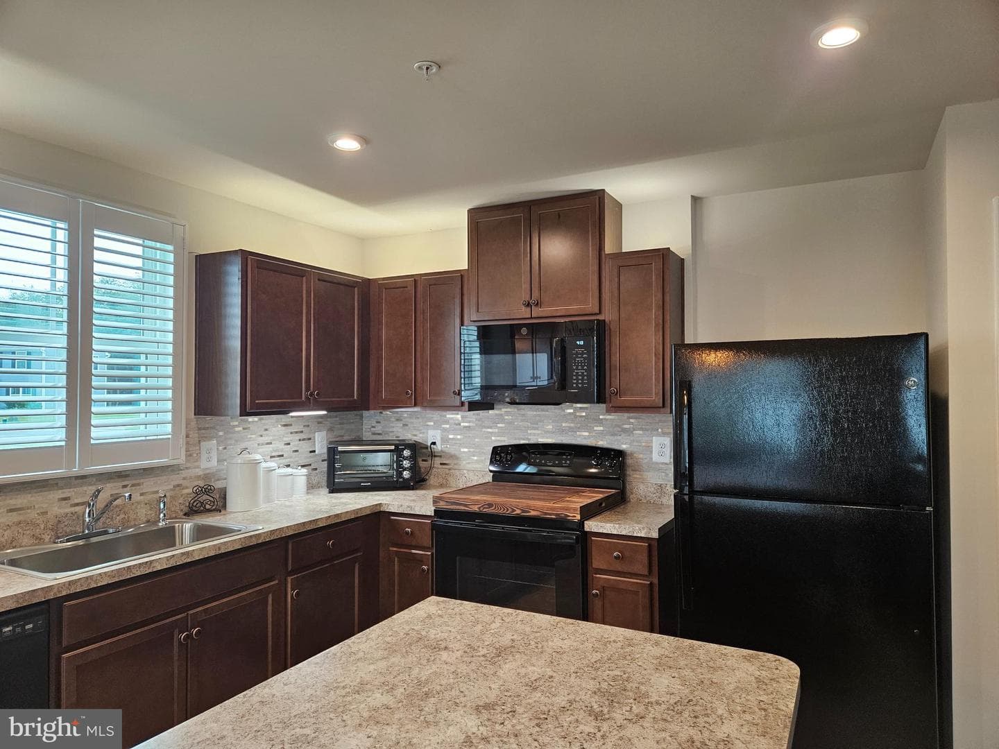 131 Mariners Way photo 10