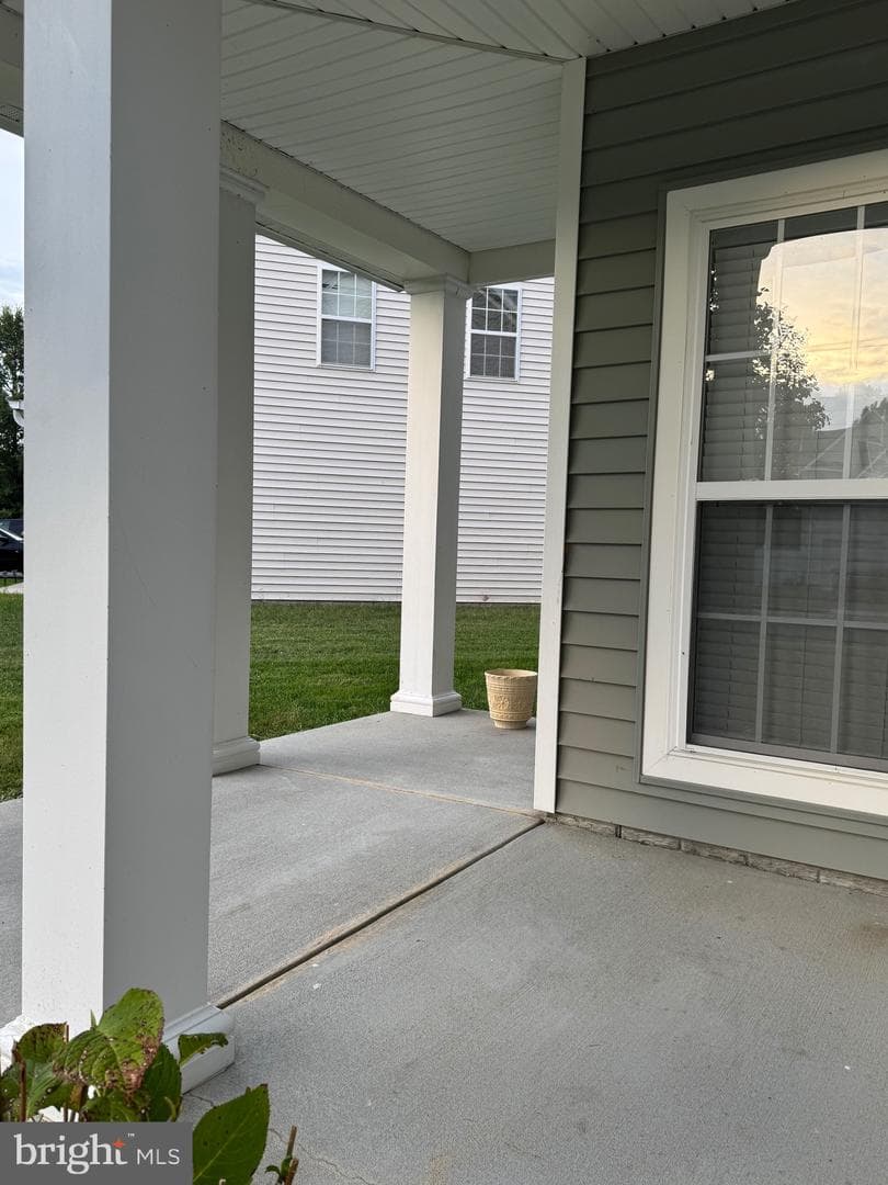 123 Teal Lane photo 5