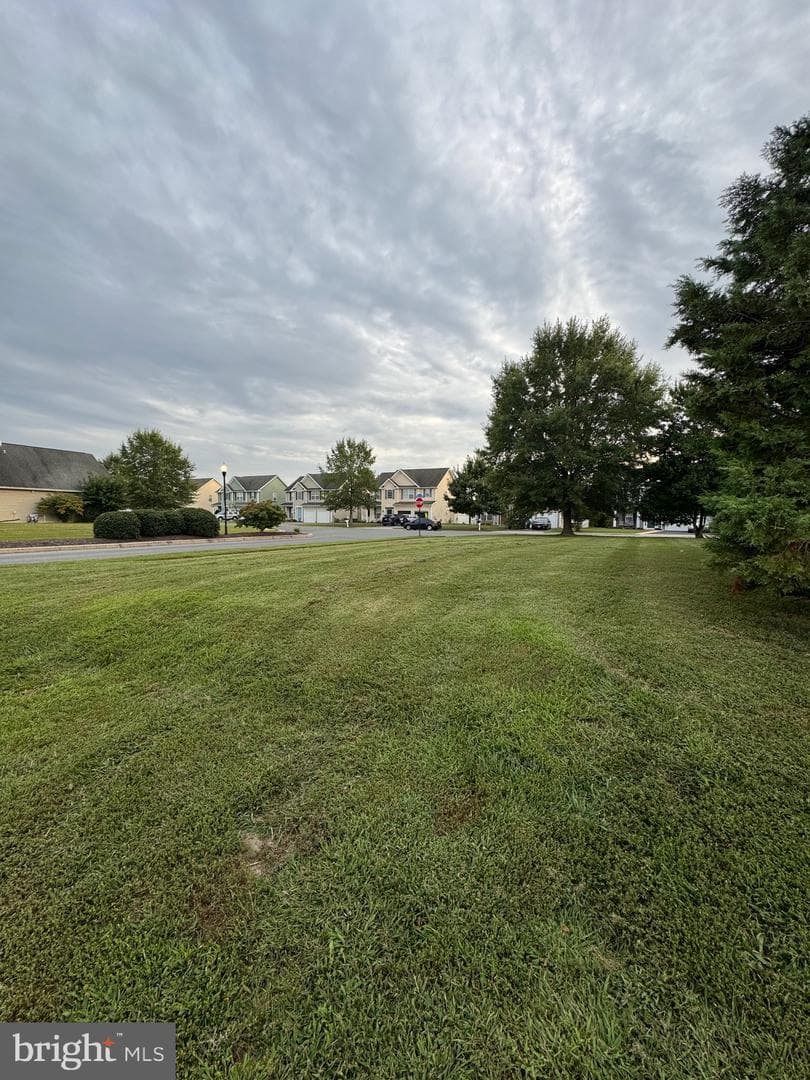 123 Teal Lane photo 8