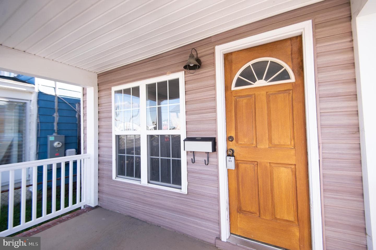 102 Hayward photo 2