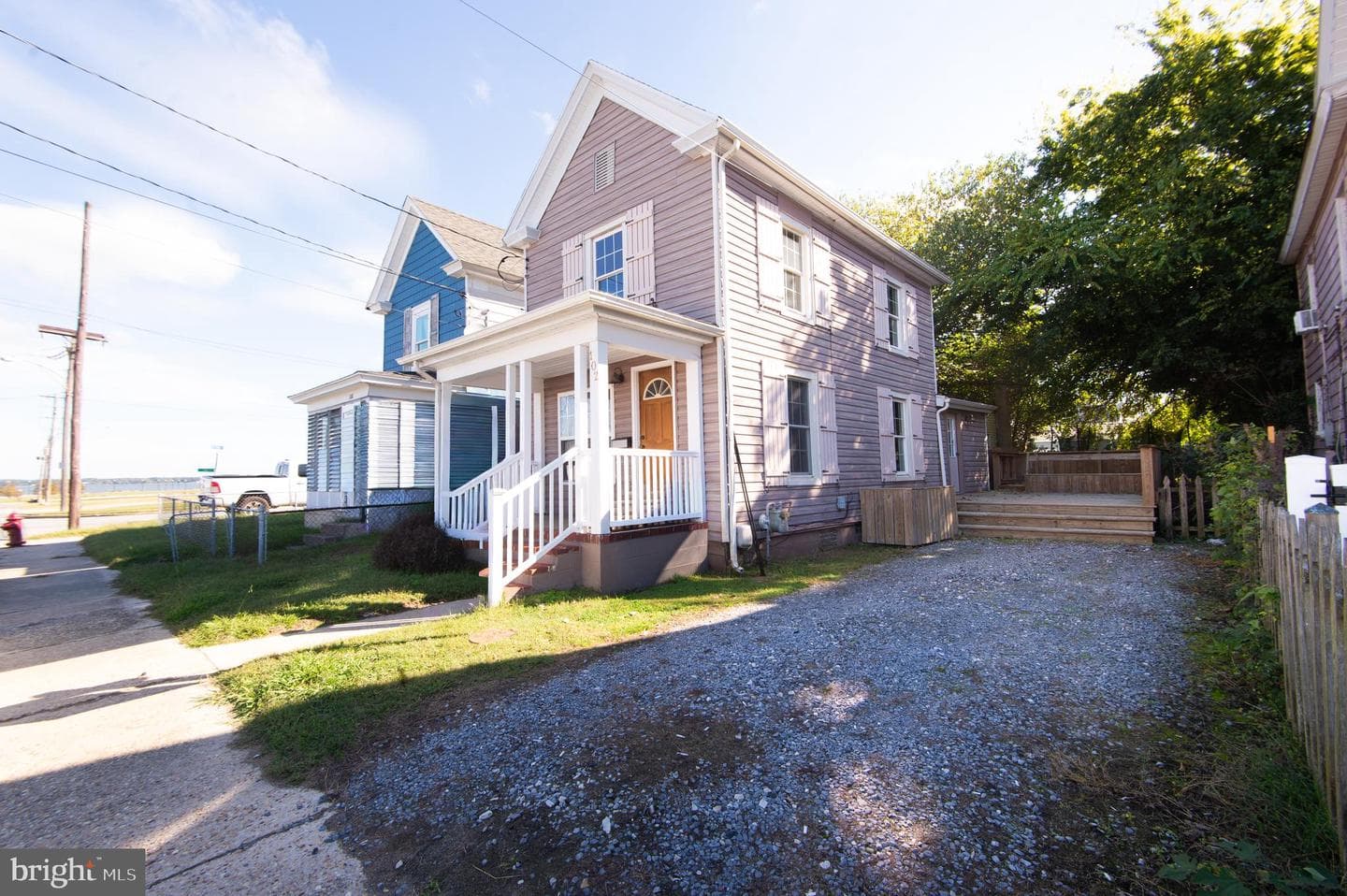 102 Hayward photo 35