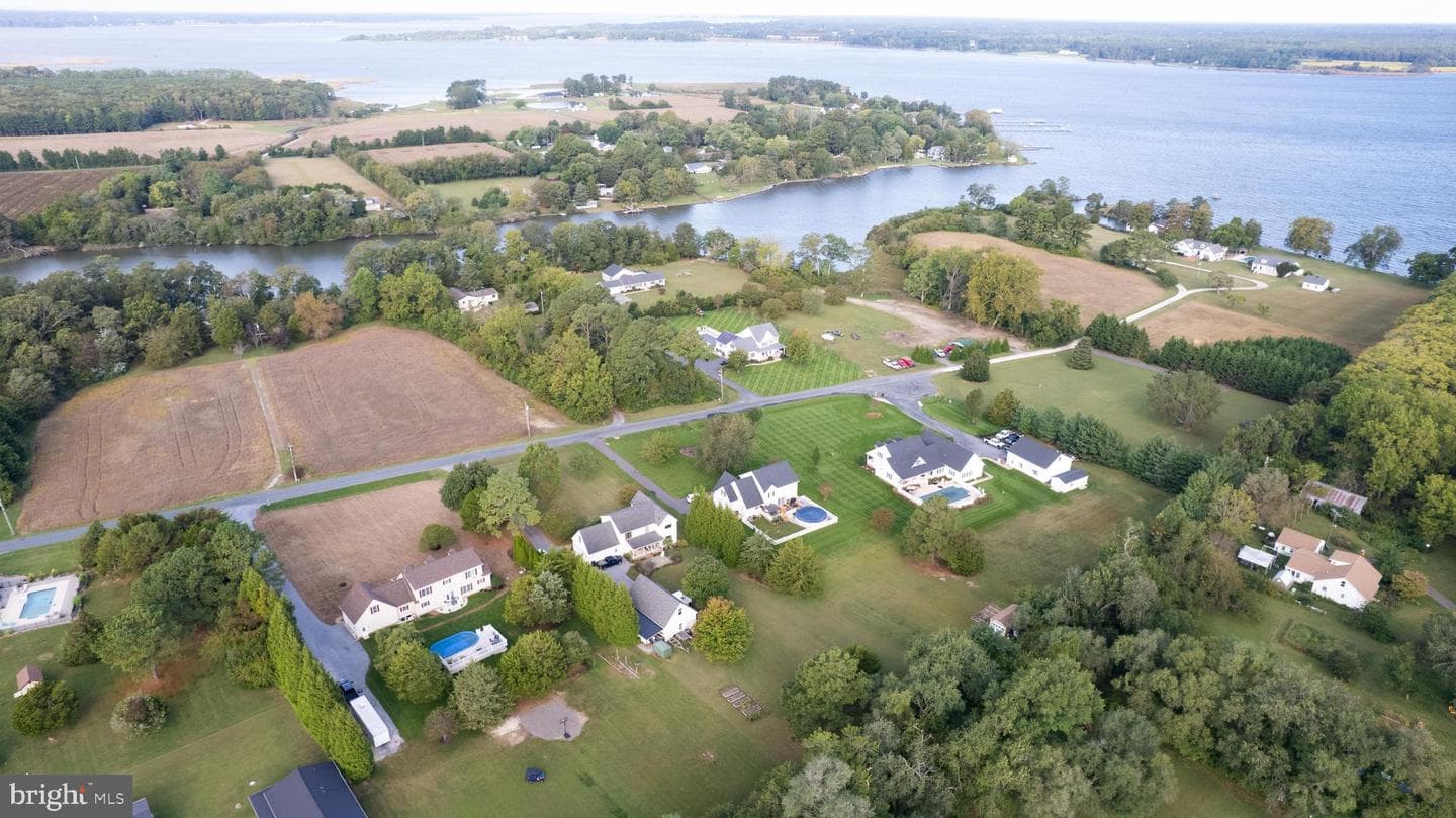 5639 Belle Aire Road photo 4