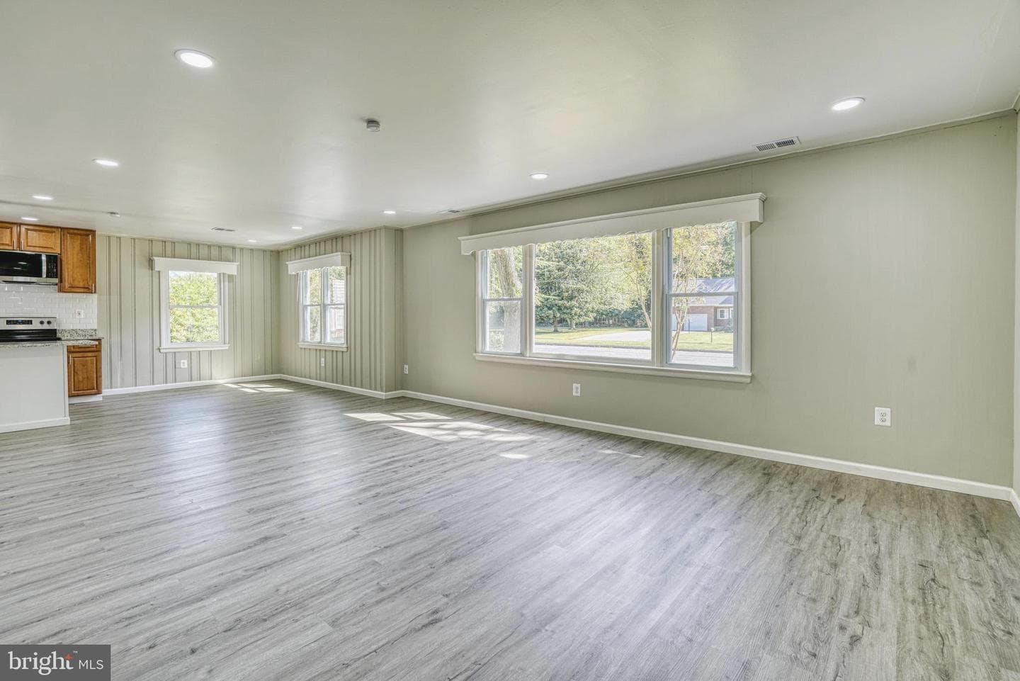 607 Edlon Park Drive photo 12