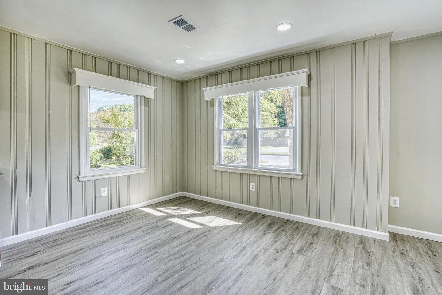 607 Edlon Park Drive photo 19
