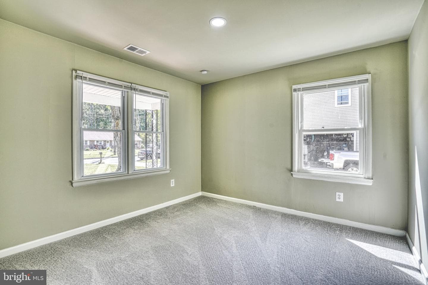 607 Edlon Park Drive photo 33