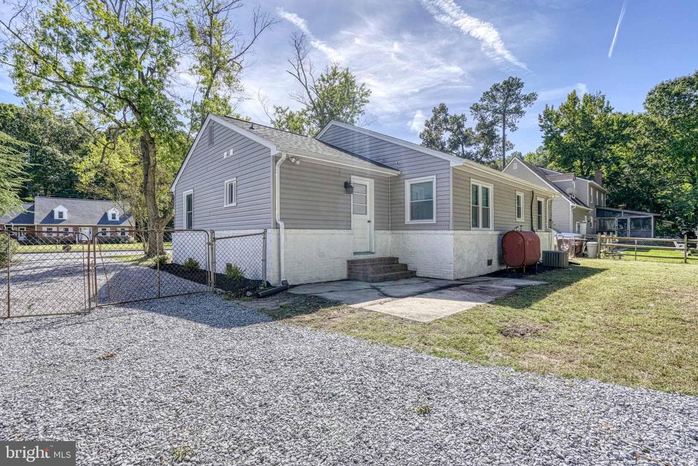 607 Edlon Park Drive photo 6