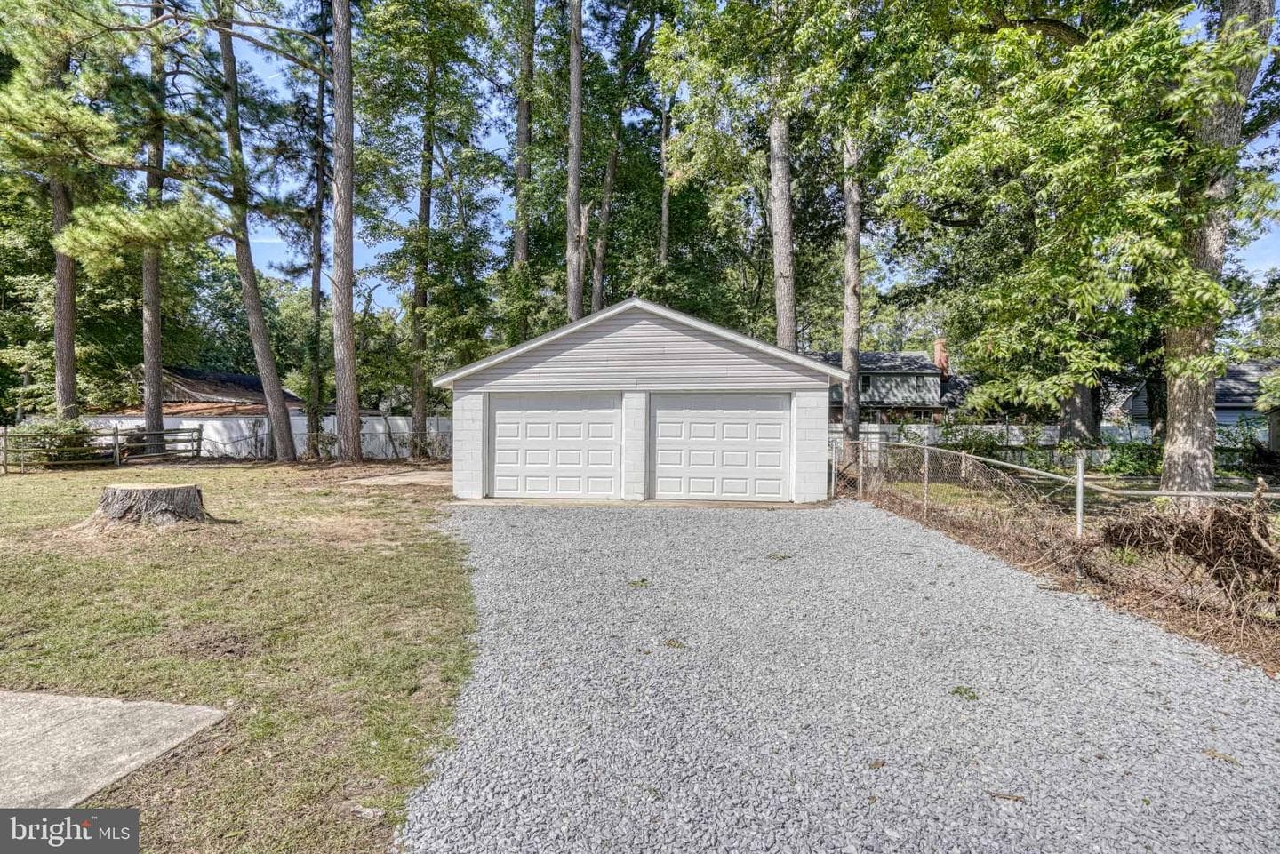 607 Edlon Park Drive photo 9