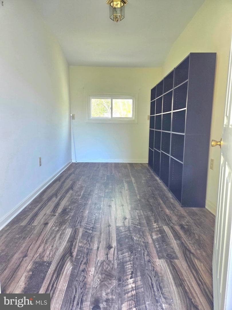405 Leonards Lane photo 12