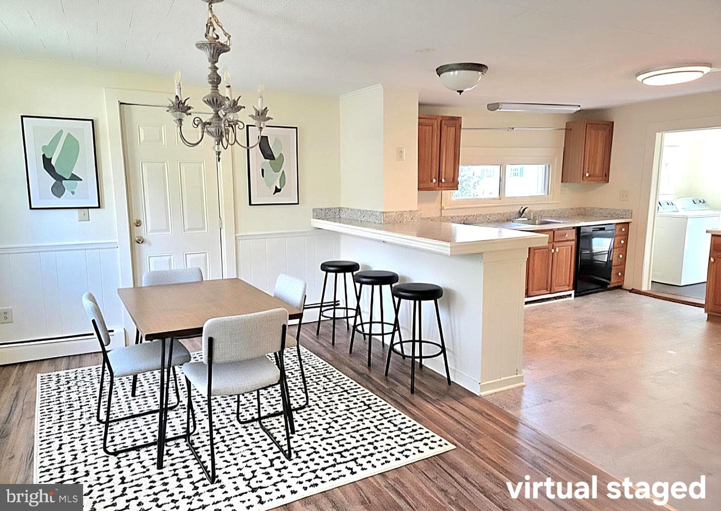 405 Leonards Lane photo 4