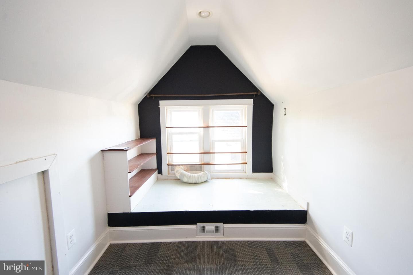 306 Belvedere Avenue photo 33