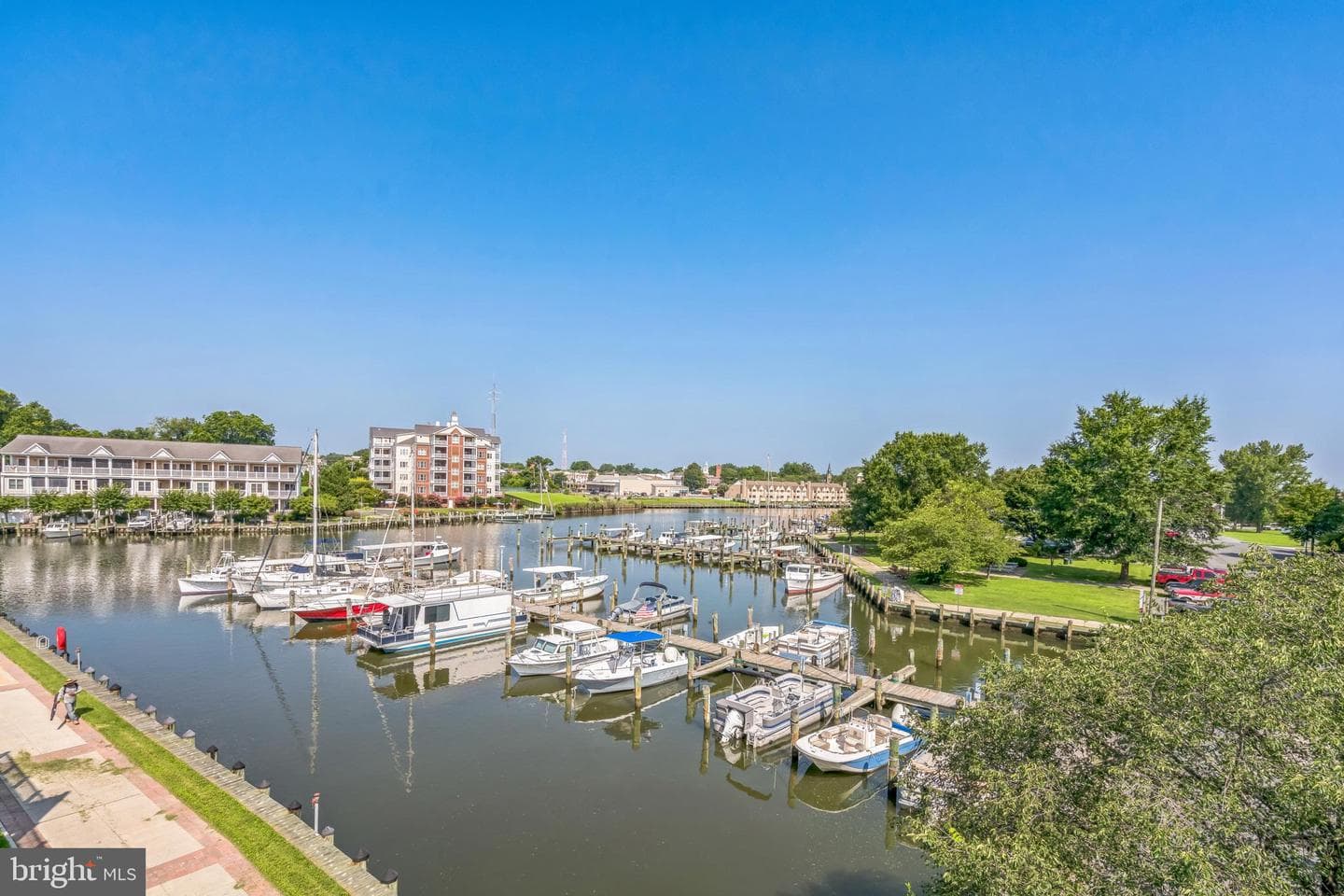 10 Riverside Wharf photo 17