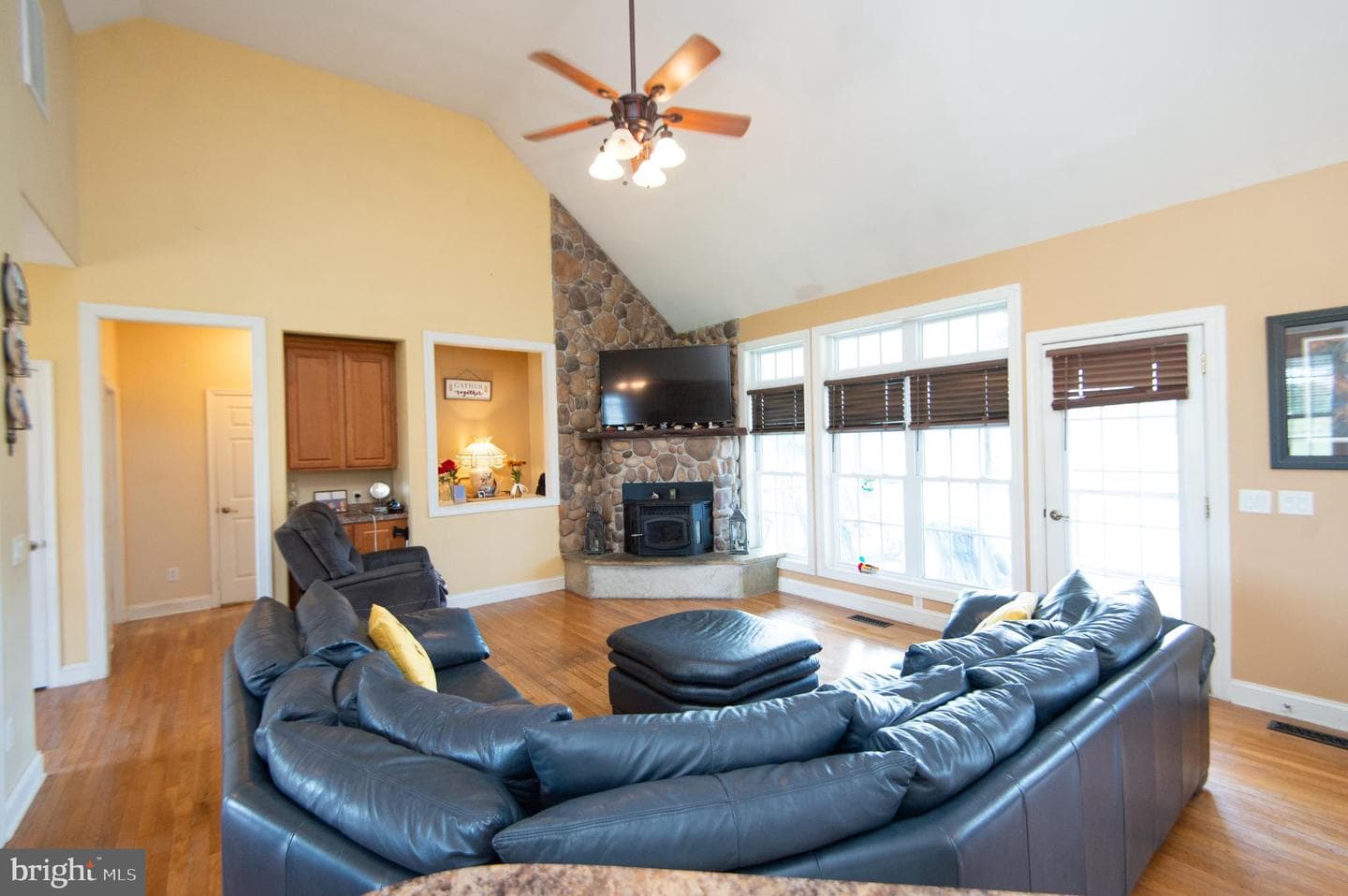 6713 Bens Lane photo 16