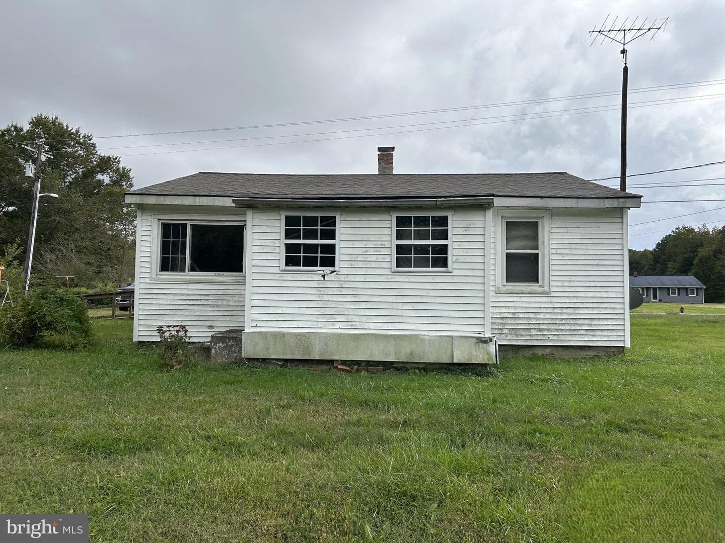 2409 Cambridge Beltway photo 3