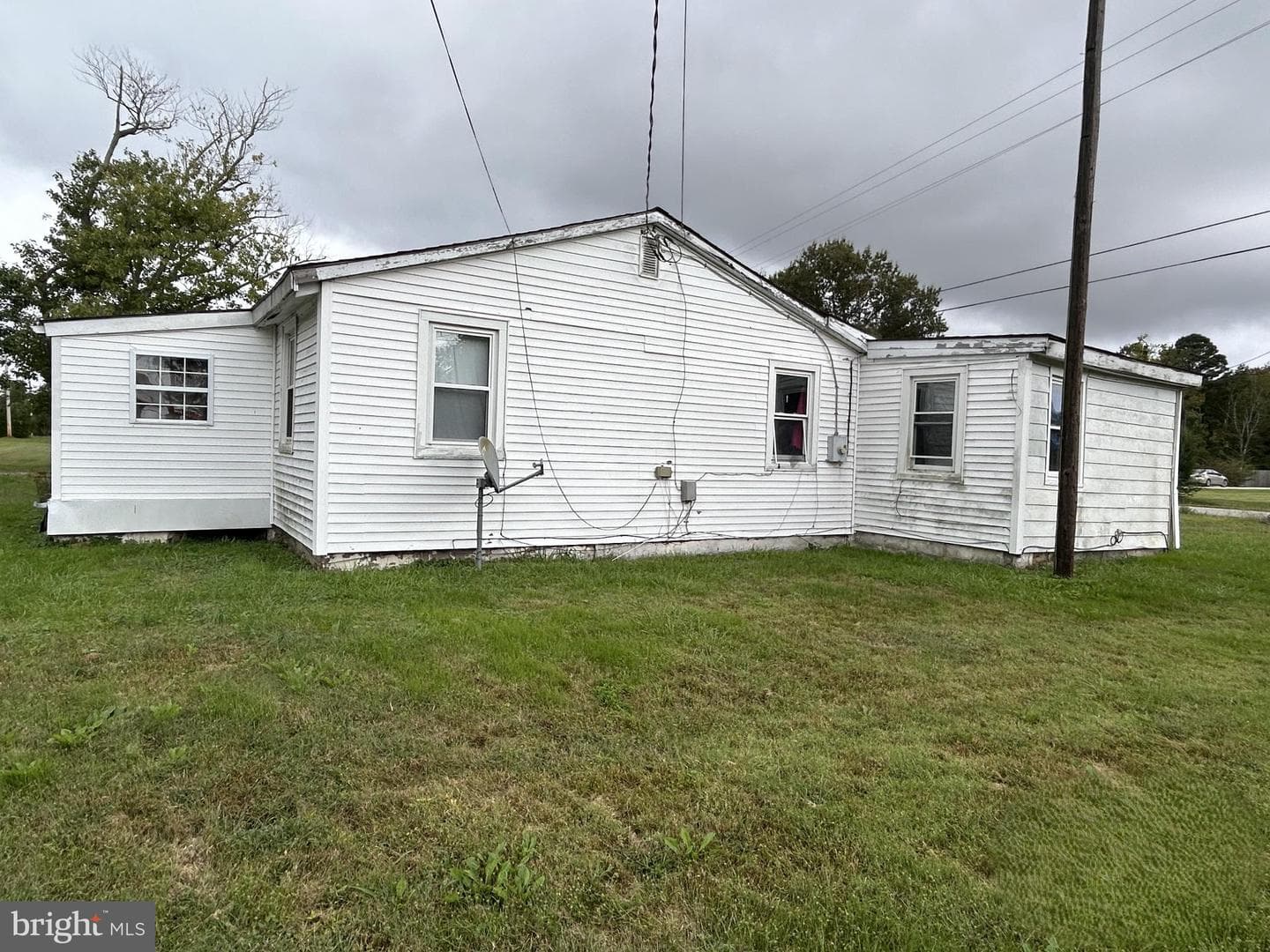 2409 Cambridge Beltway photo 4