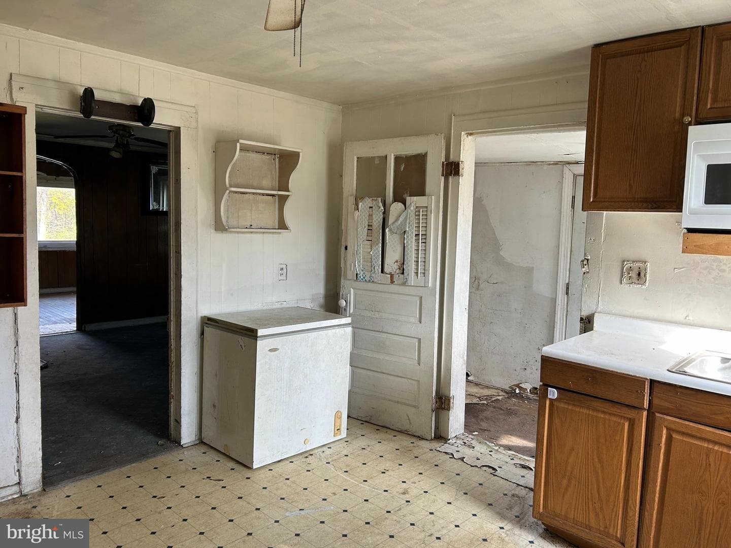 2409 Cambridge Beltway photo 9