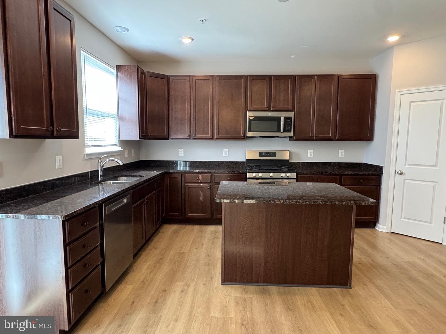 101 Albemarle Court photo 12