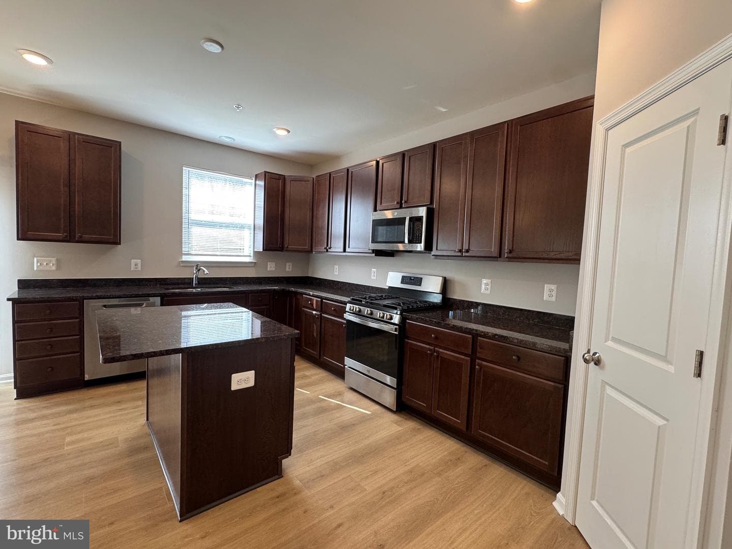 101 Albemarle Court photo 18