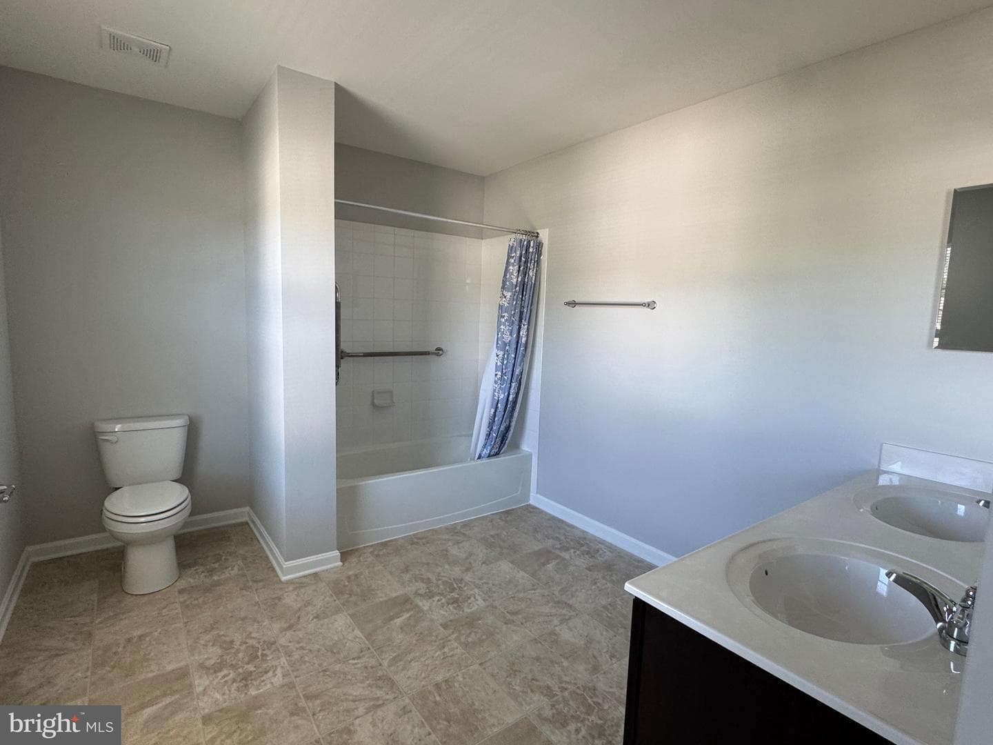 101 Albemarle Court photo 38