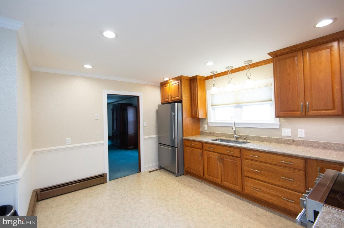 409 Bayly Avenue photo 14