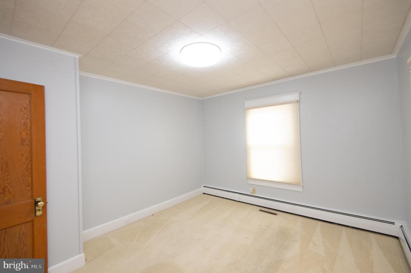 409 Bayly Avenue photo 15