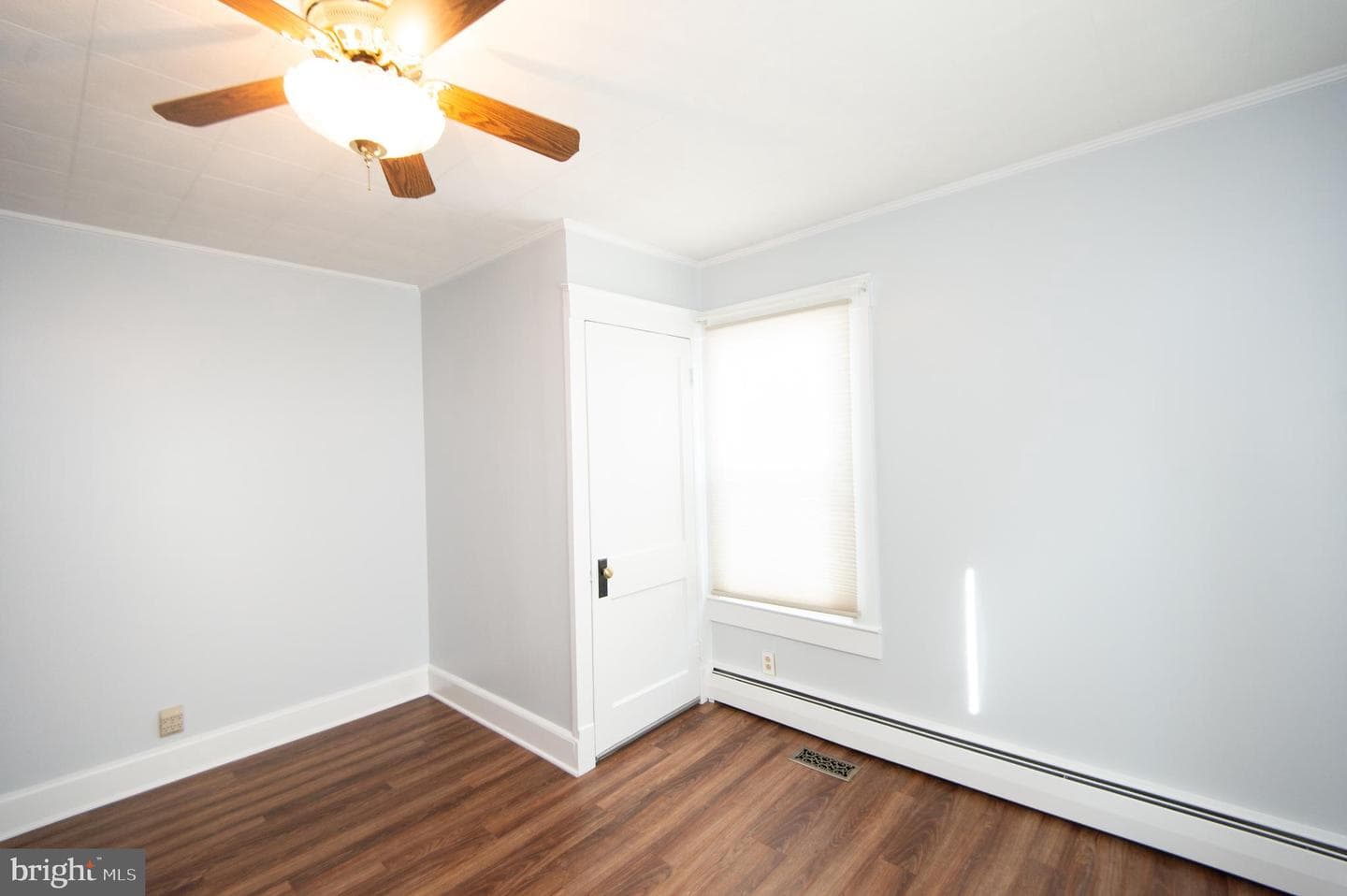 409 Bayly Avenue photo 24