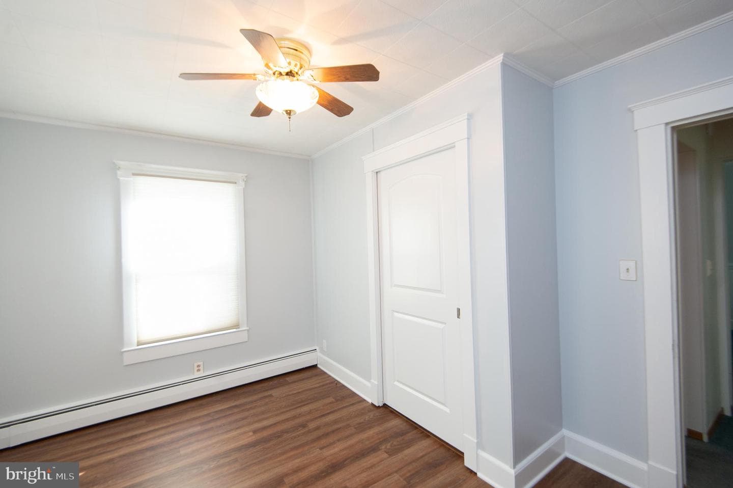 409 Bayly Avenue photo 26