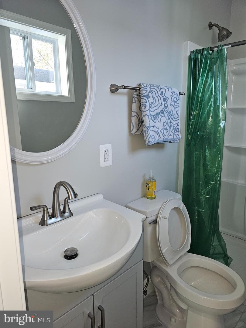 802 Allen Street photo 5