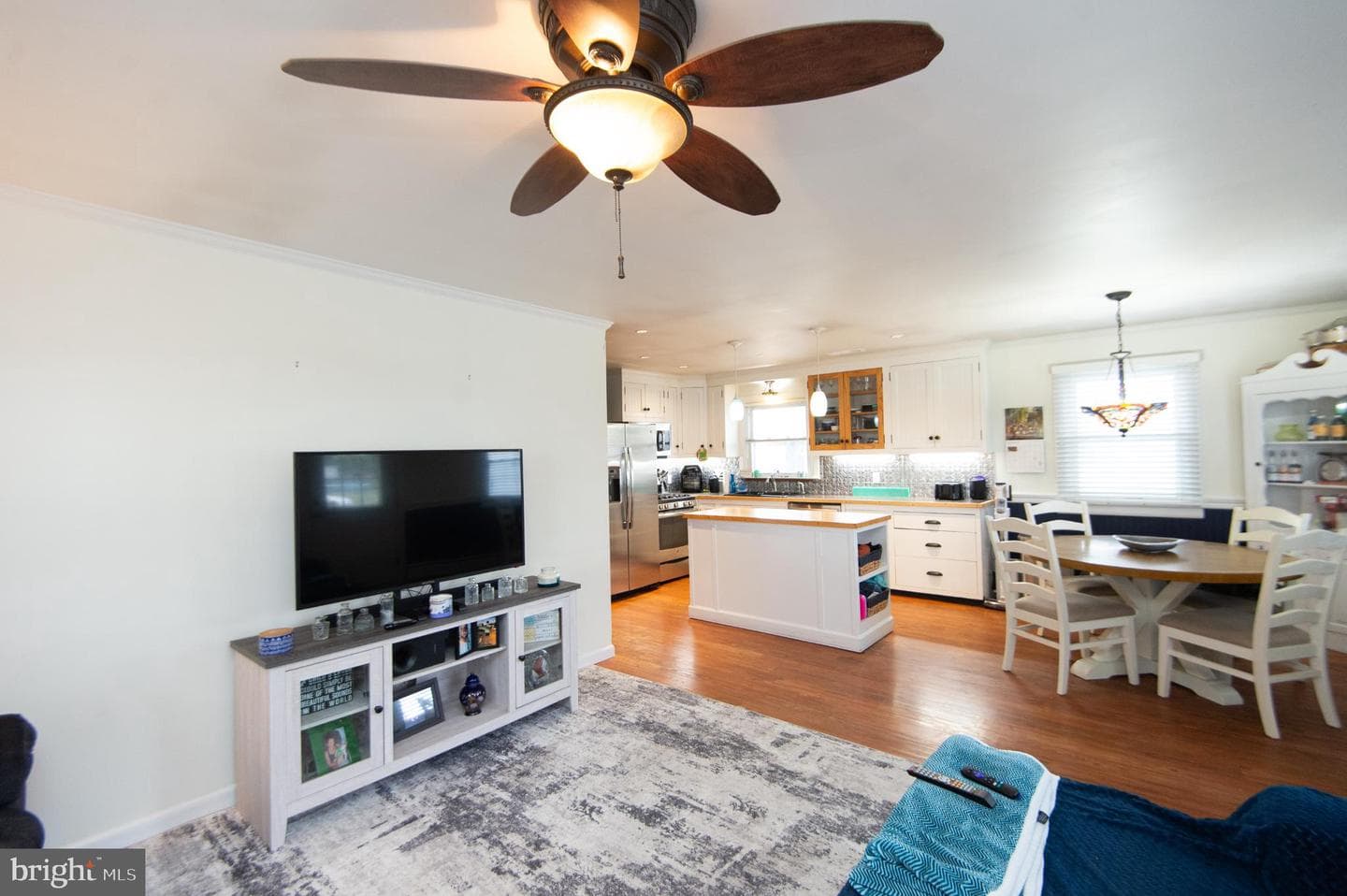 4909 Ravenwood Road photo 3