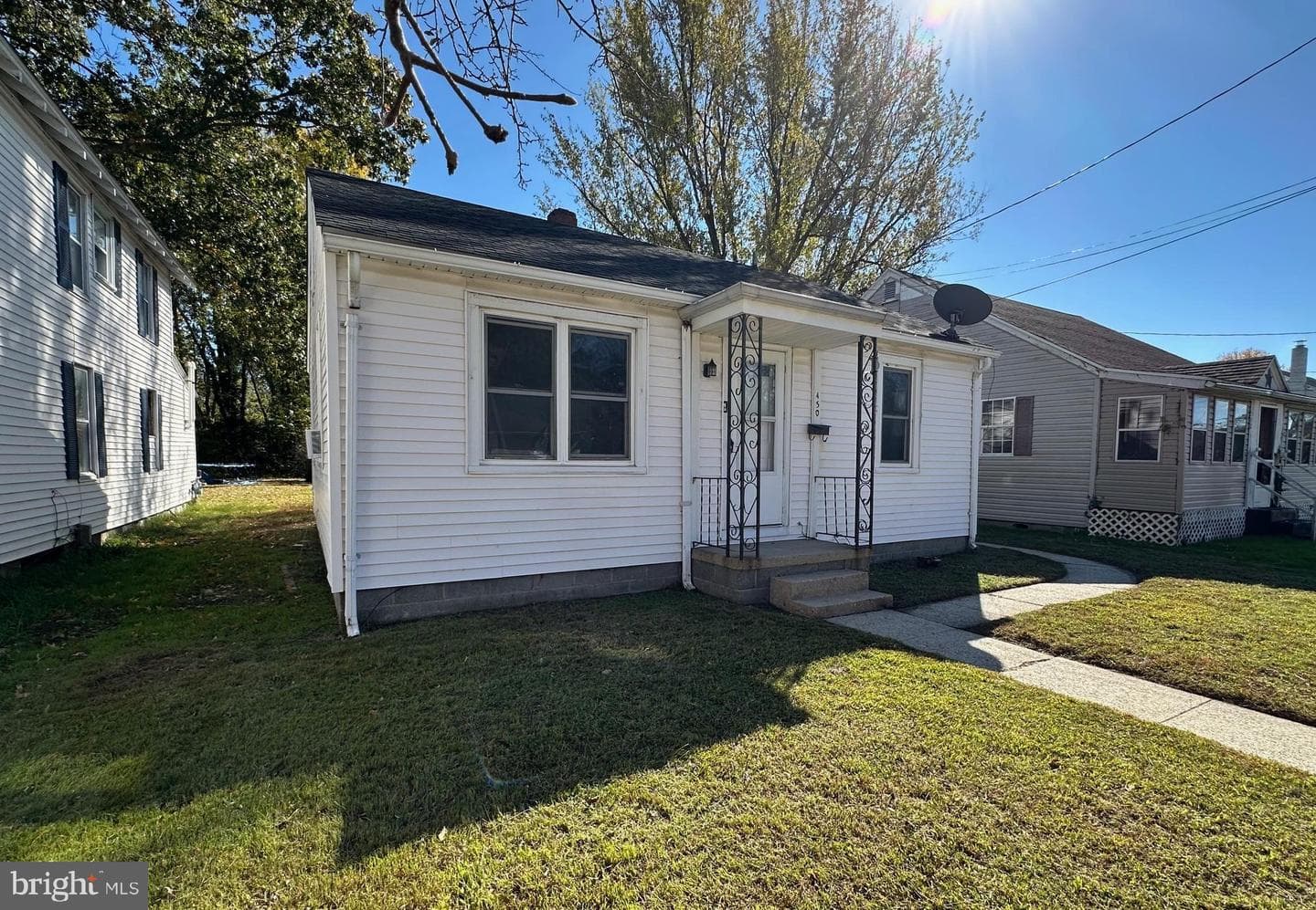 430 Leonards Lane photo 3