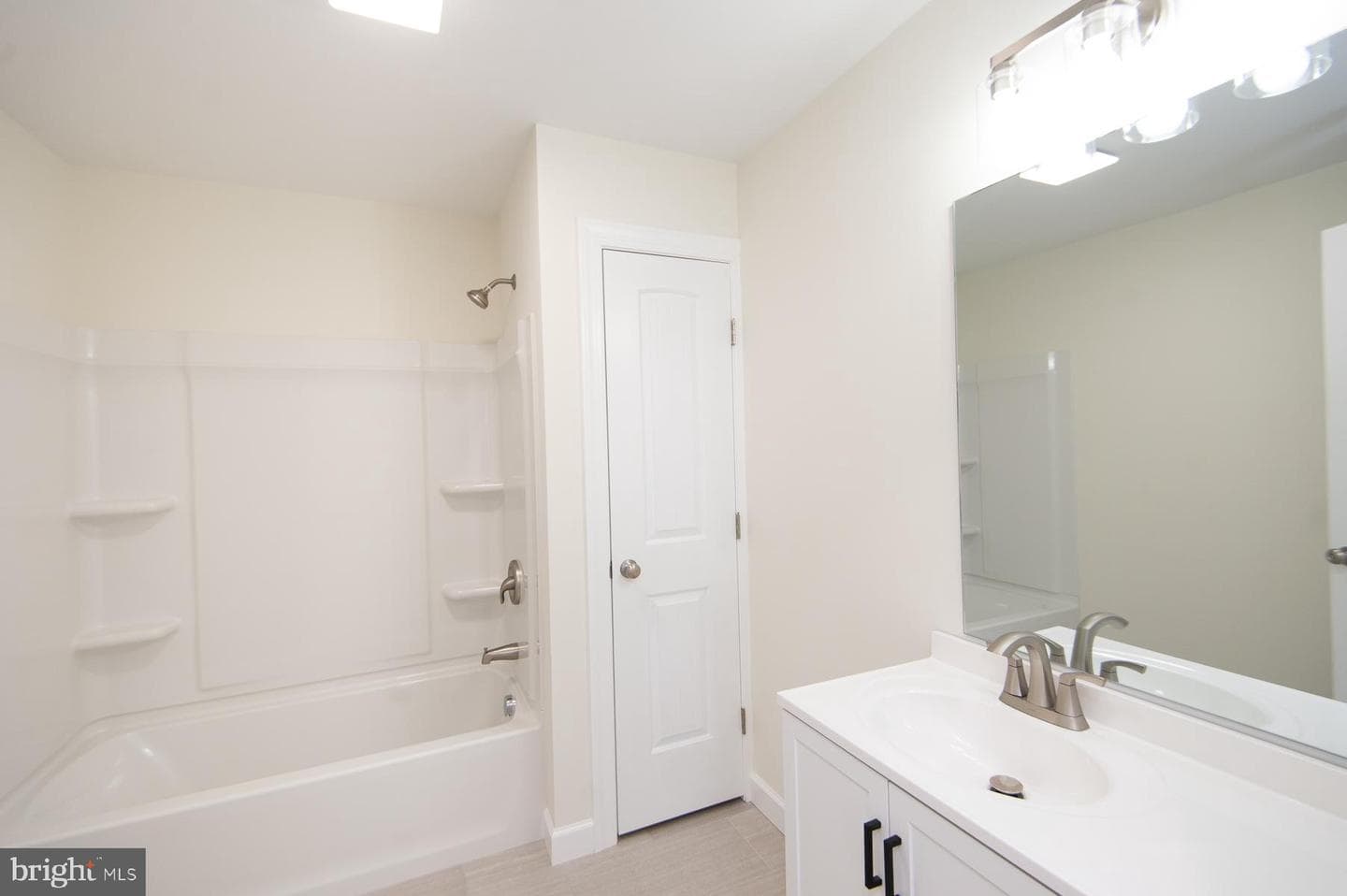 406 Charles Street photo 10