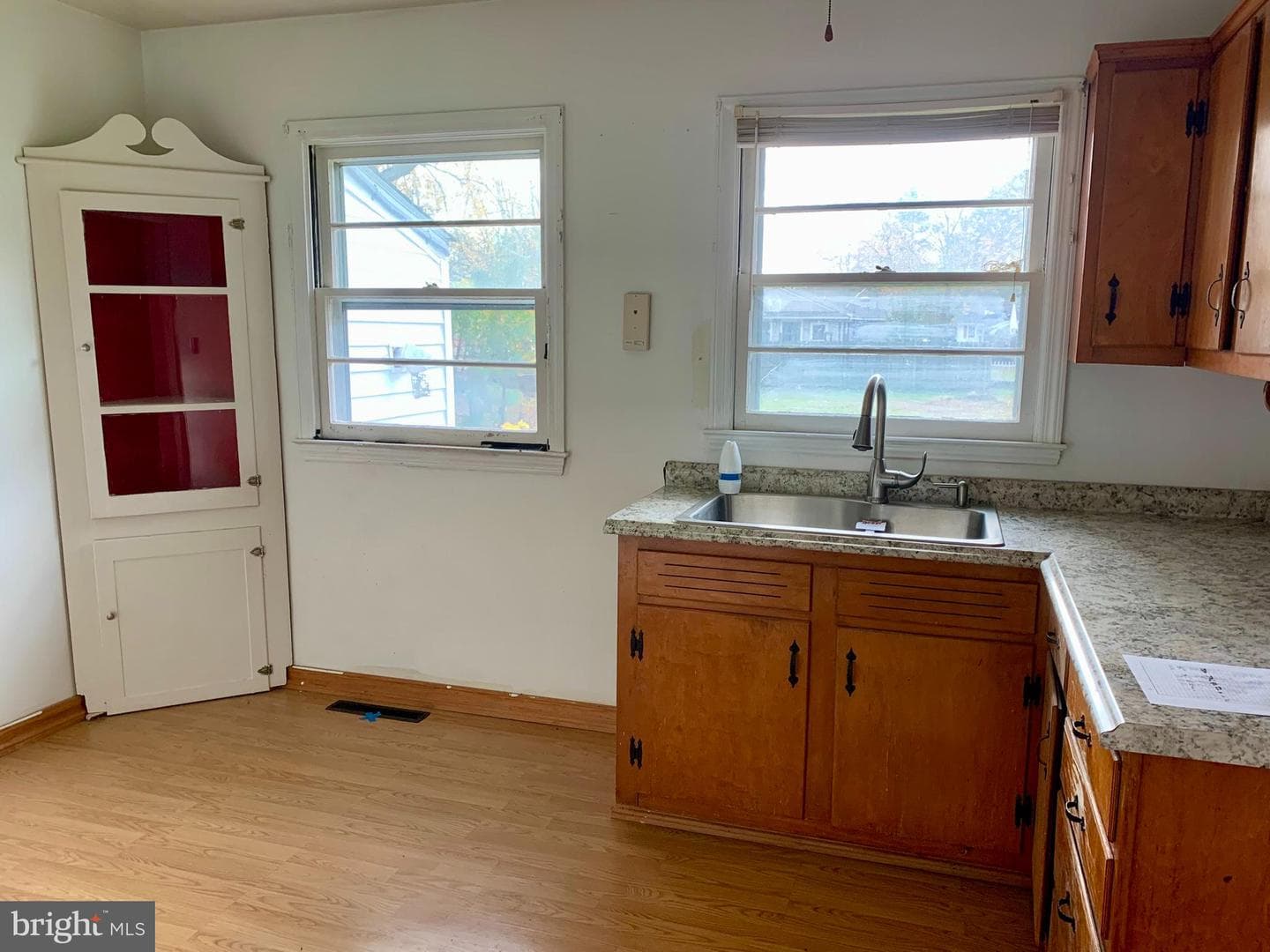 10 Bay View Avenue photo 6