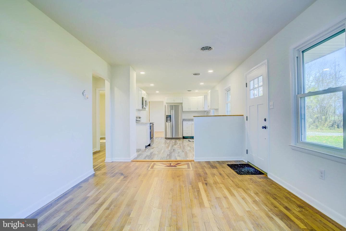 2229 Hudson Road photo 12