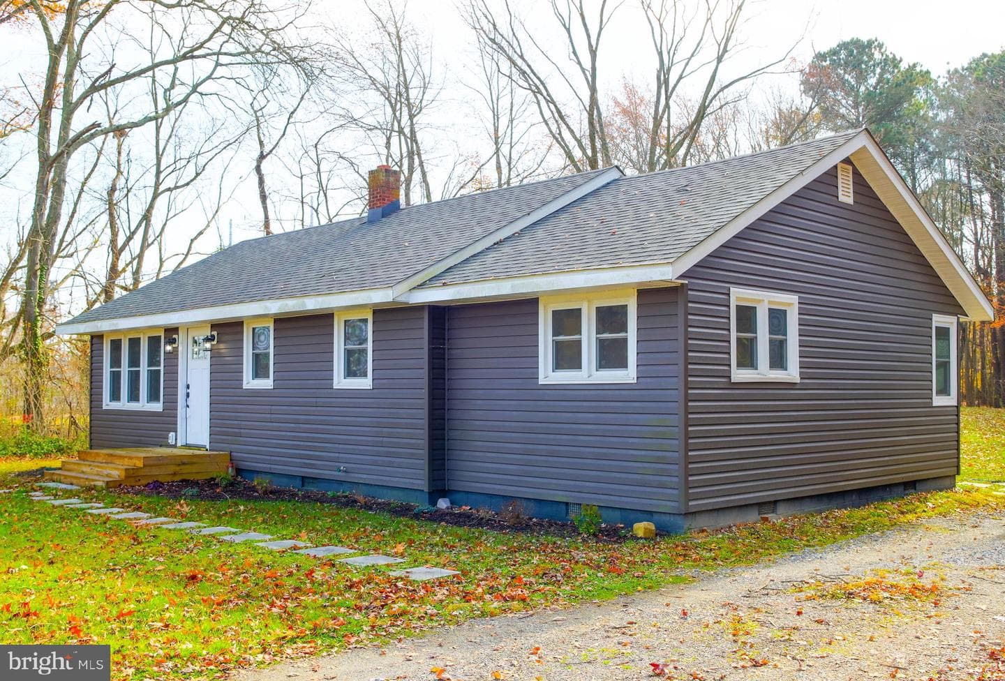 2229 Hudson Road photo 2
