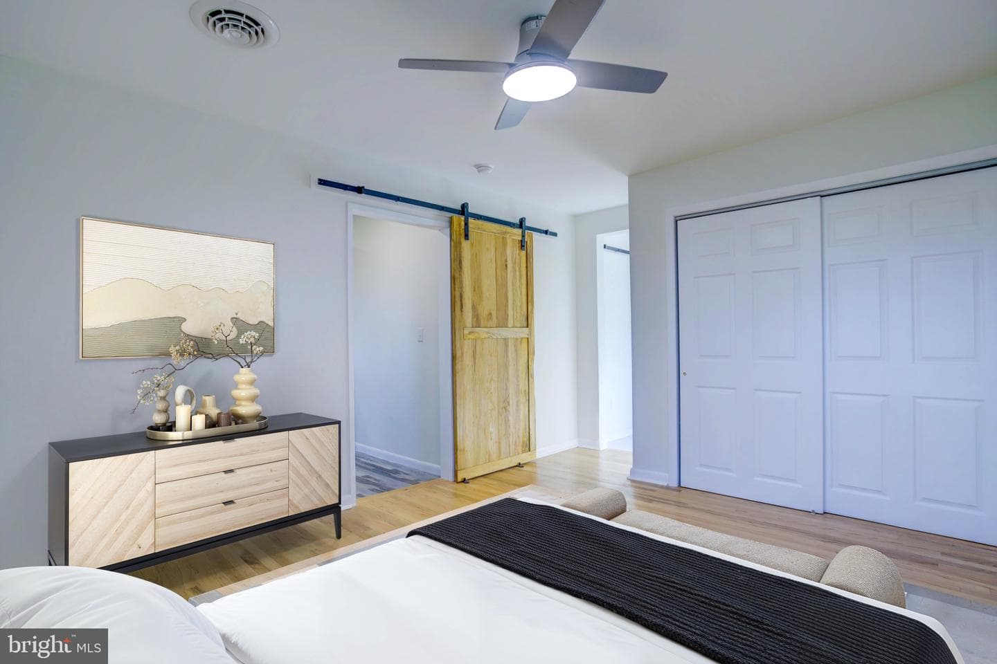 2229 Hudson Road photo 28