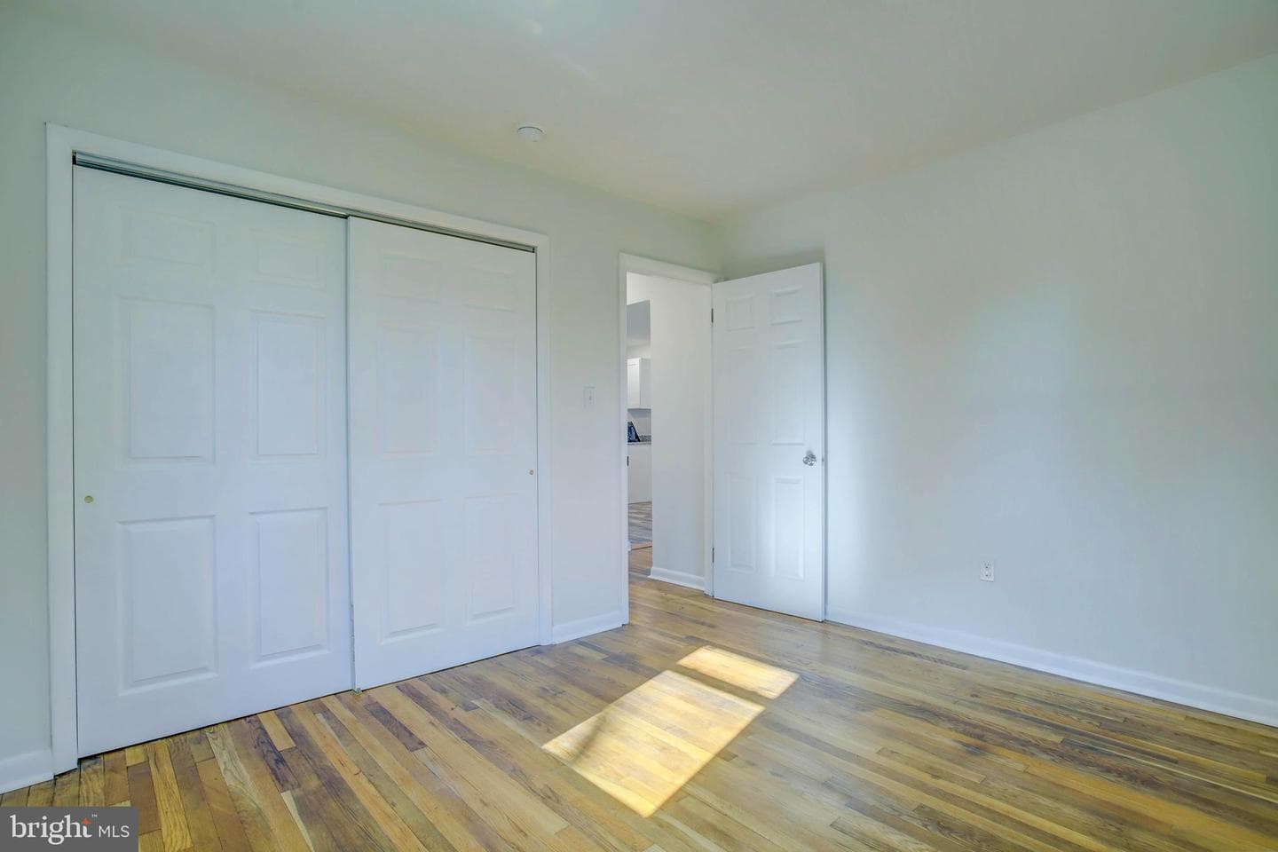 2229 Hudson Road photo 29