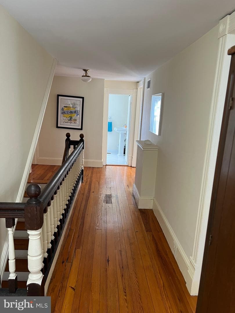 1632 Steamboat Wharf Road S photo 17