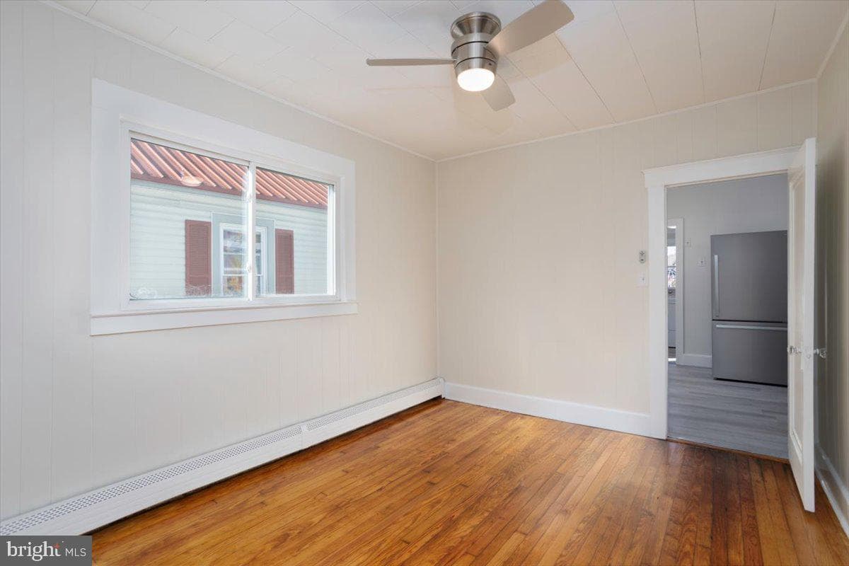 409 Oakley St photo 6