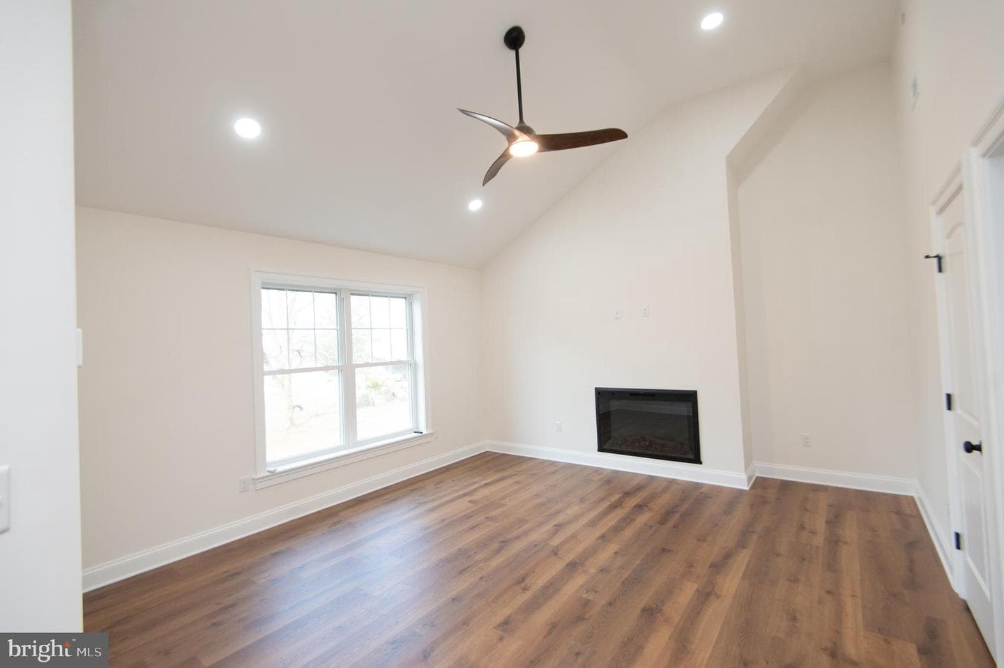 120 Academy Street photo 21