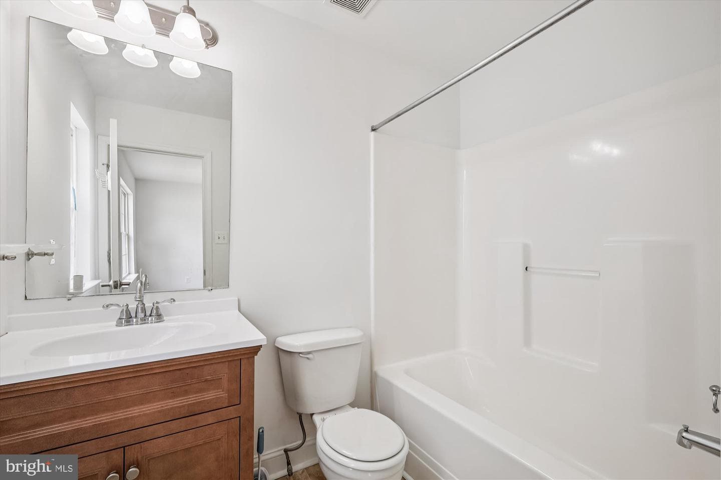 402 Ruddy Duck Court photo 17