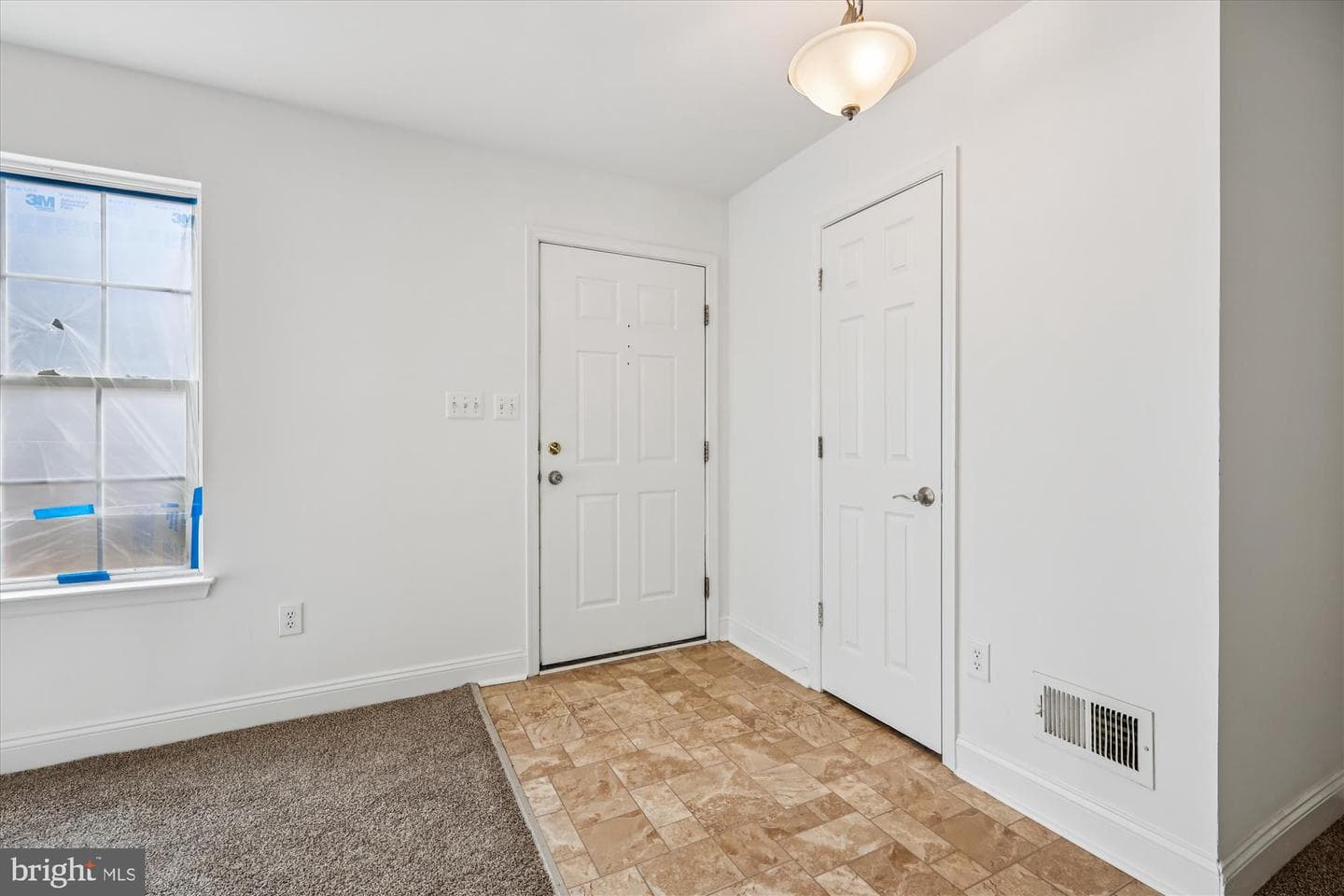 402 Ruddy Duck Court photo 9