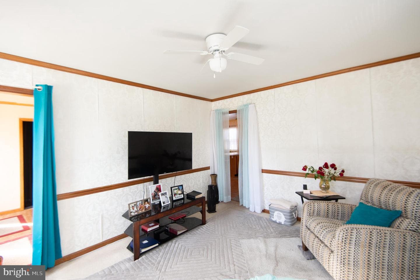 807 Bayly Road photo 12