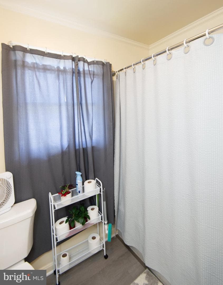 807 Bayly Road photo 30