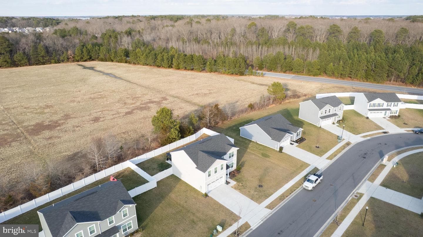 120 Mariners Way photo 33