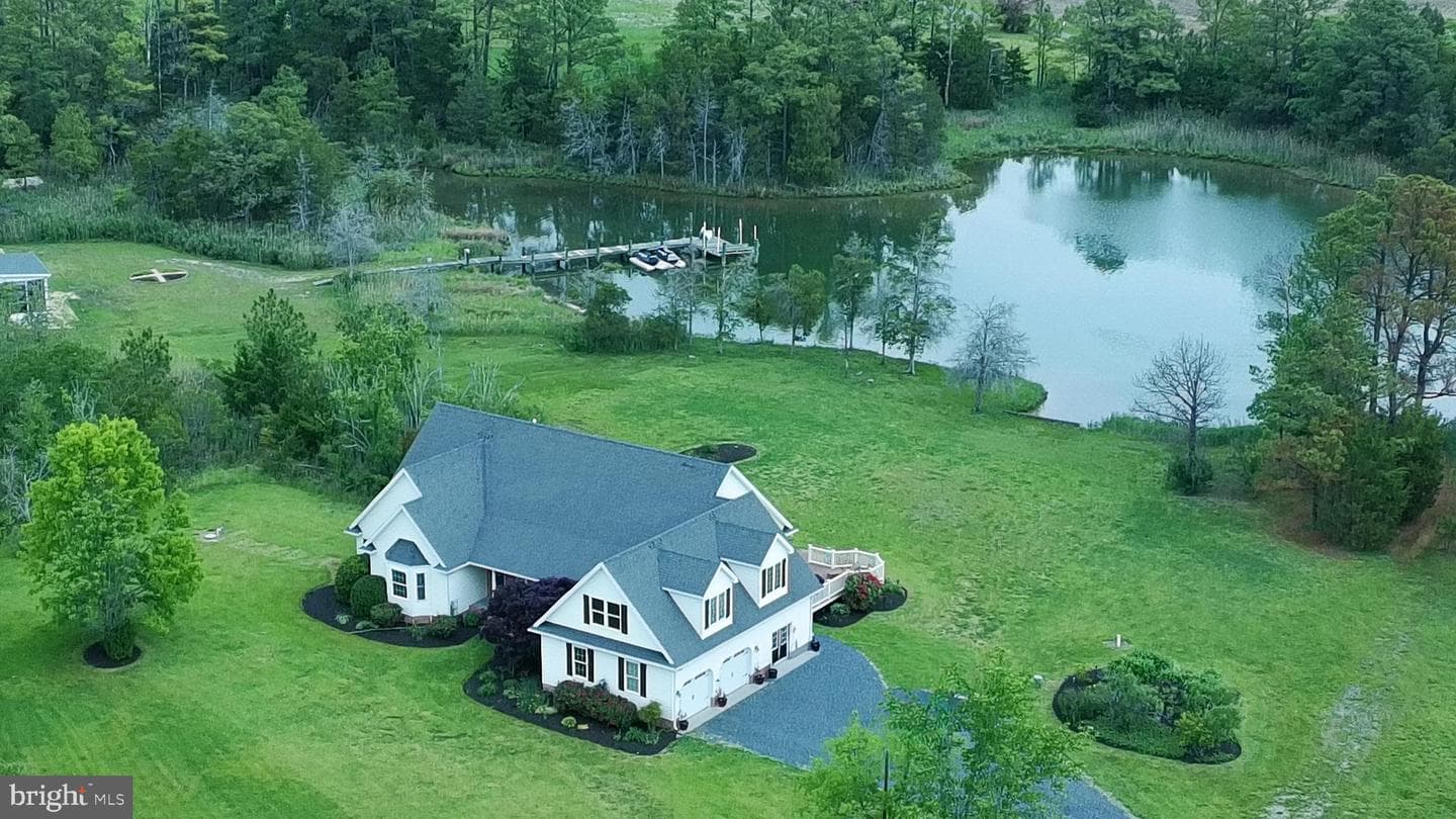 5211 Heron Road photo 3