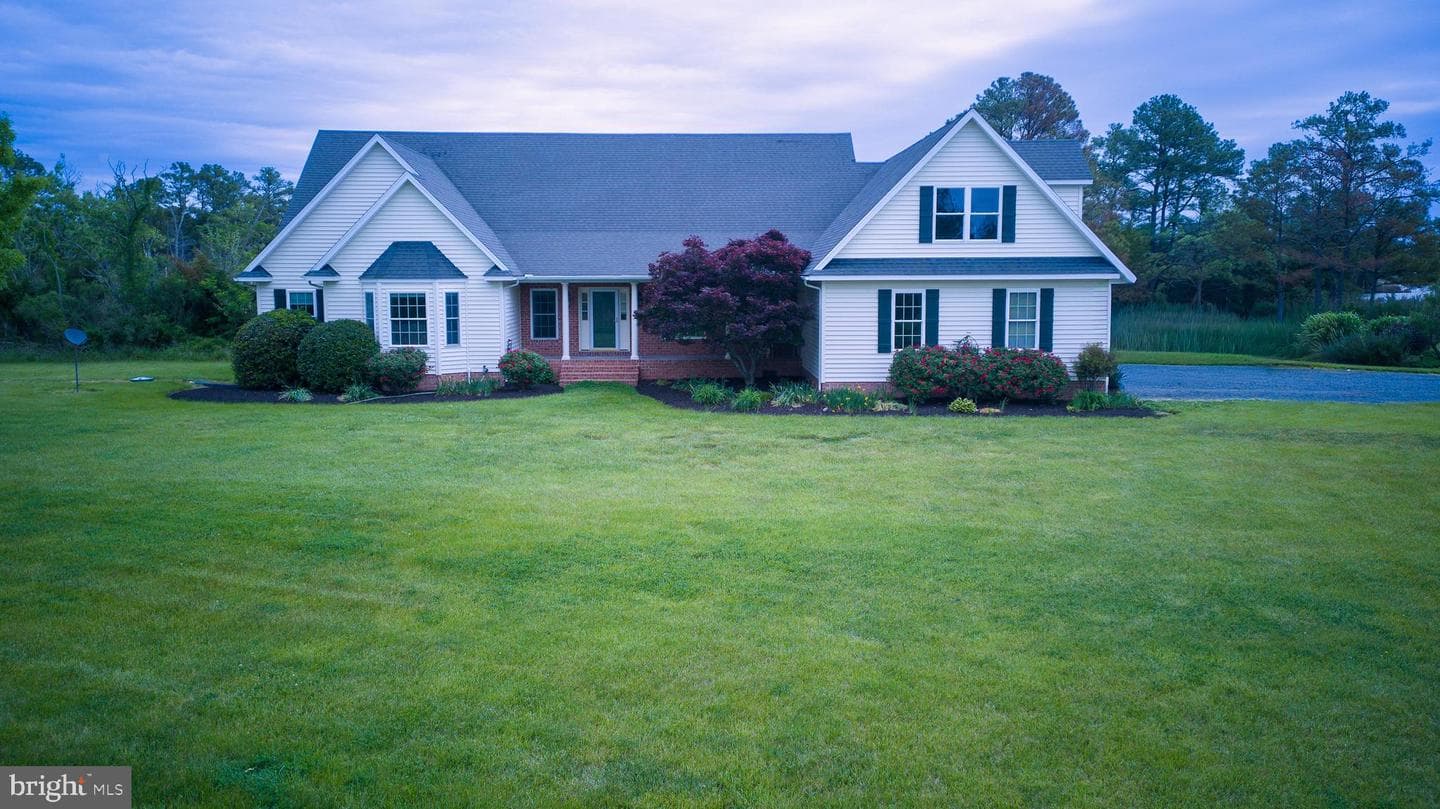5211 Heron Road photo 5