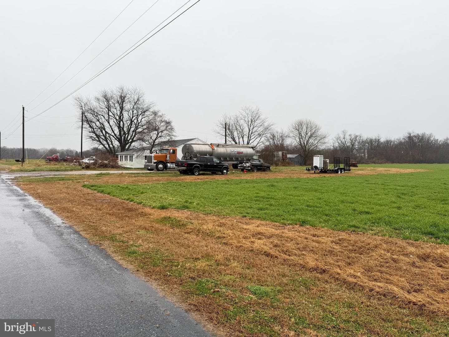5035 River Road photo 5