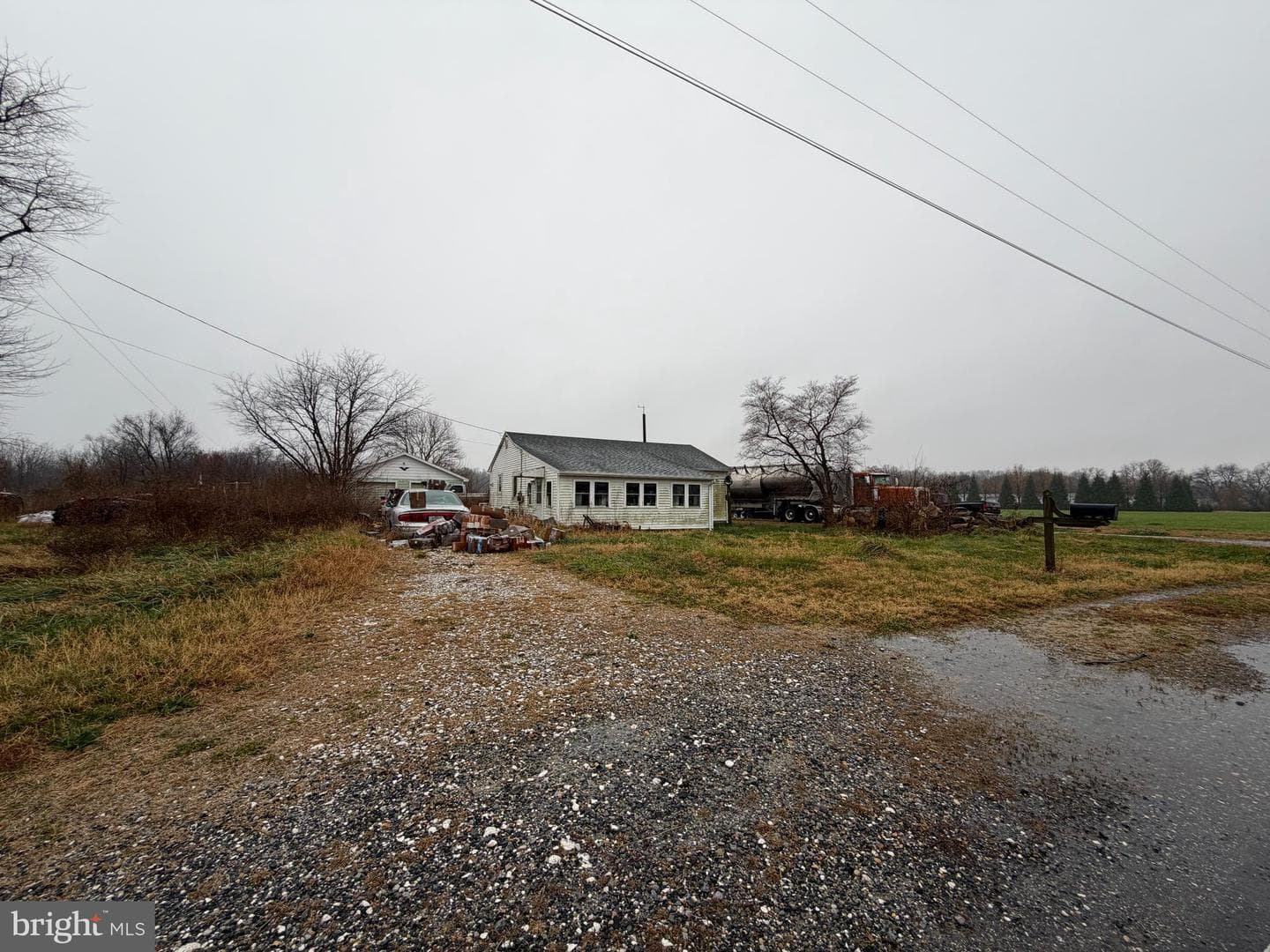 5035 River Road photo 7