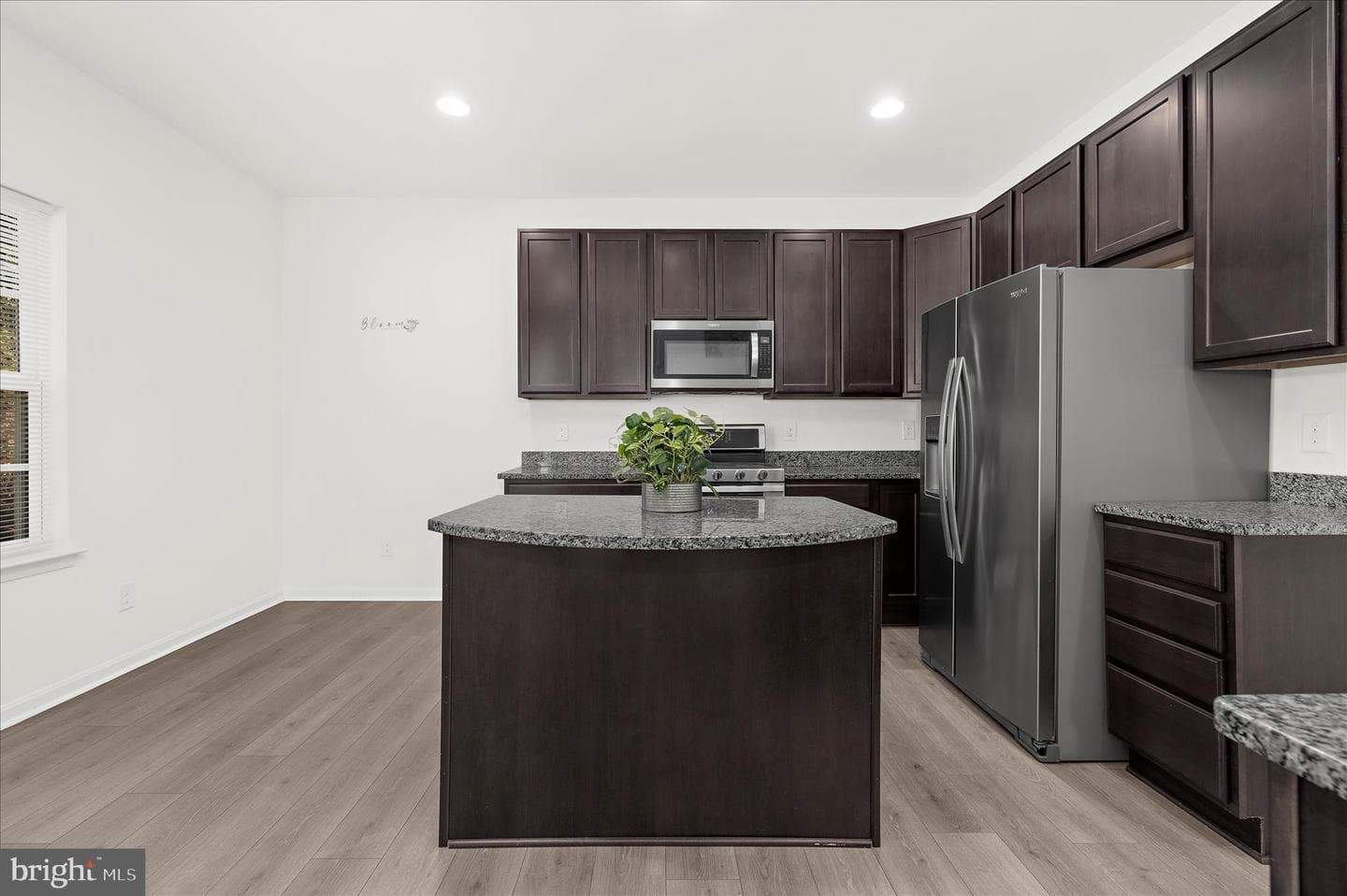 150 Regulator Drive N photo 21